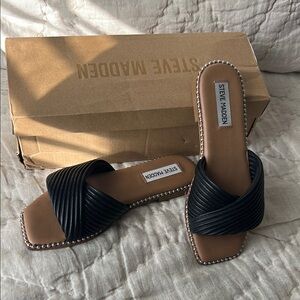 Steve Madden Black Ravina Women's Slide Sandals size 6